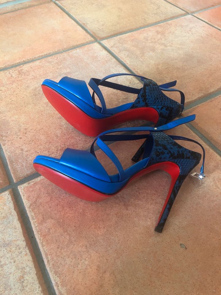 Sehr schöne High Heel Neu in Hamburg