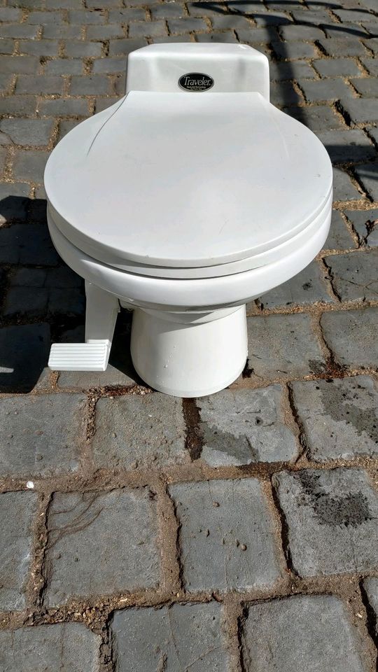 Wohnmobil Toilette Keramik in Leipzig