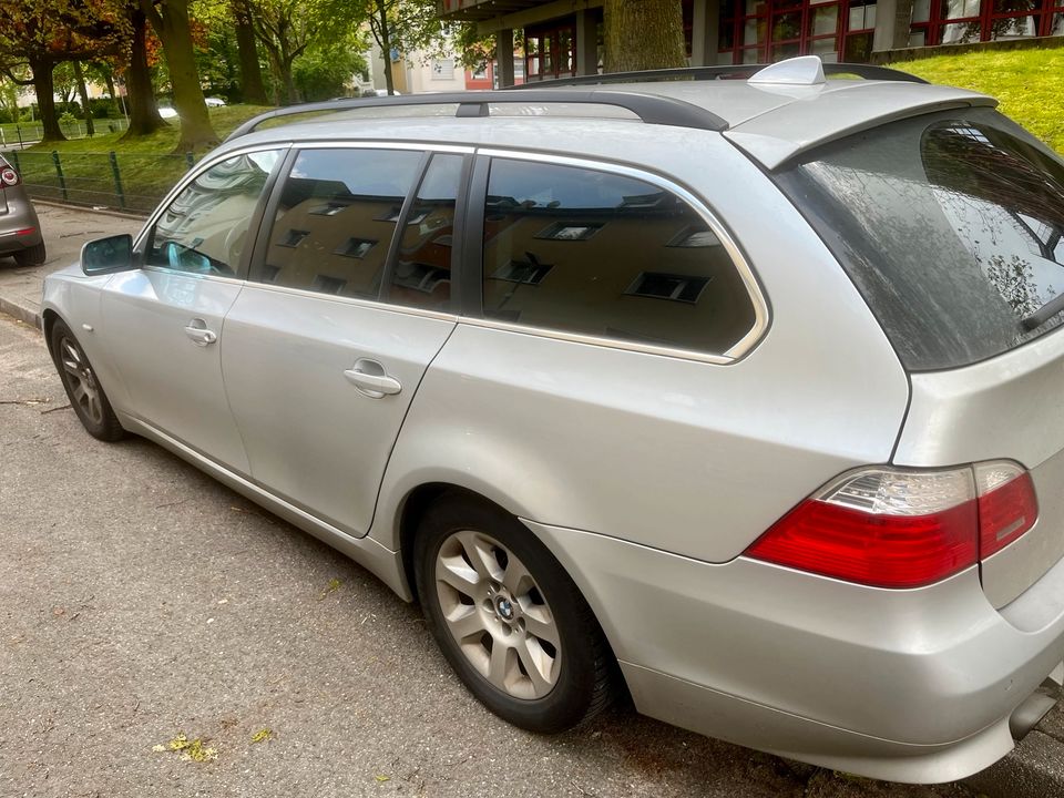 Sommerreifen 225 50 R17 für 5er BMW E61 in Essen-West