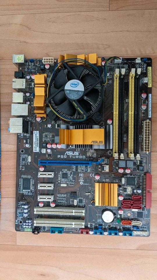 Asus P5Q Turbo Mainboard Sockel LGA 775 + CORE 2 DUO E8400 3GHz in Leipzig