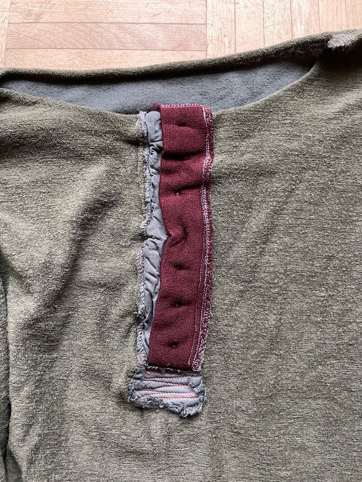 Handmade Sweatshirt in Köln