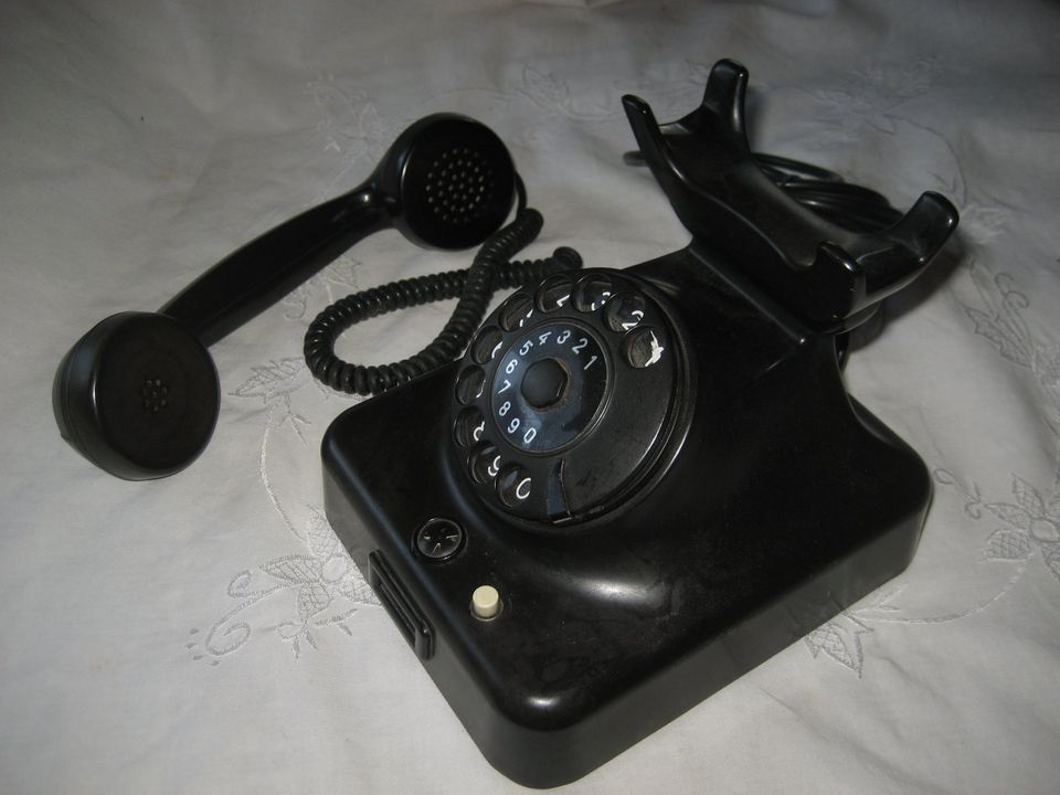 Bakelit Wählscheibentelefon Telefon W48 schwarz Antik Vintage in Birkenheide