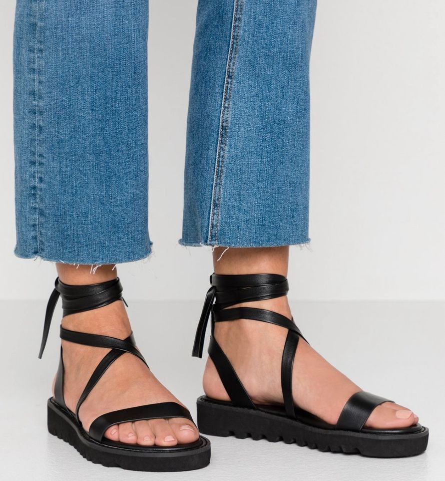 Zara Sandalen TOP wie Neu Zalando Sommer in Calw