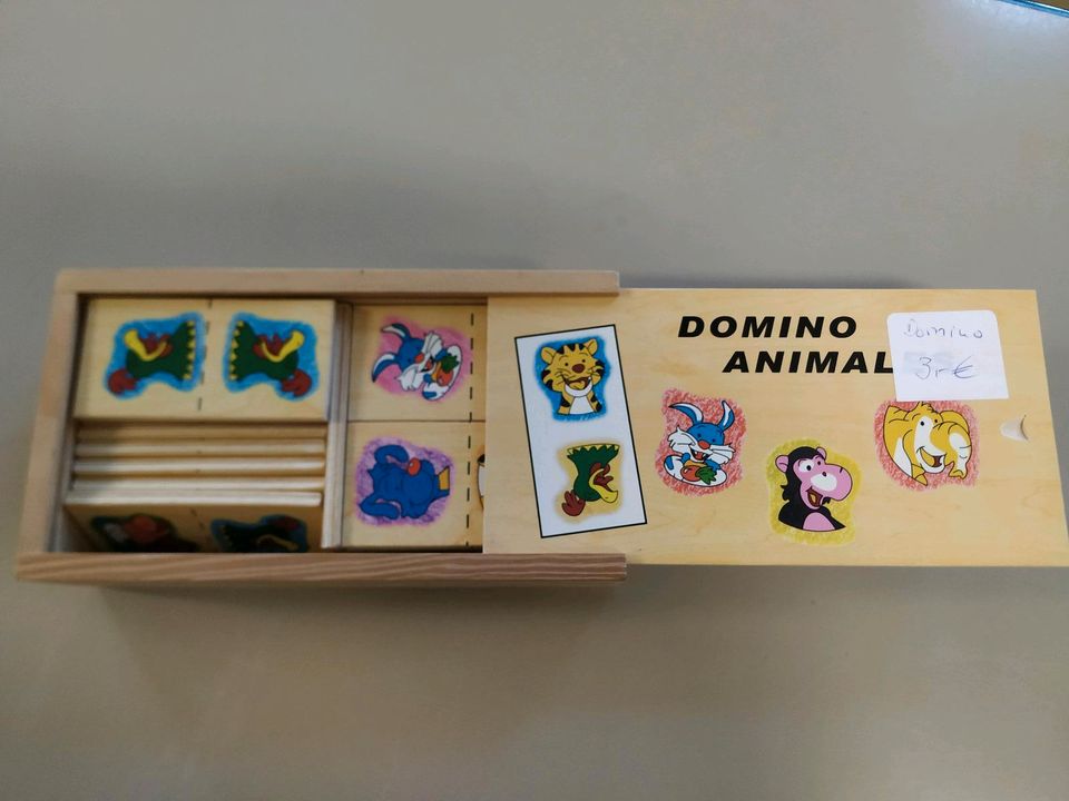 Holz-Domino, komplett, a 2€ in Zeulenroda-Triebes