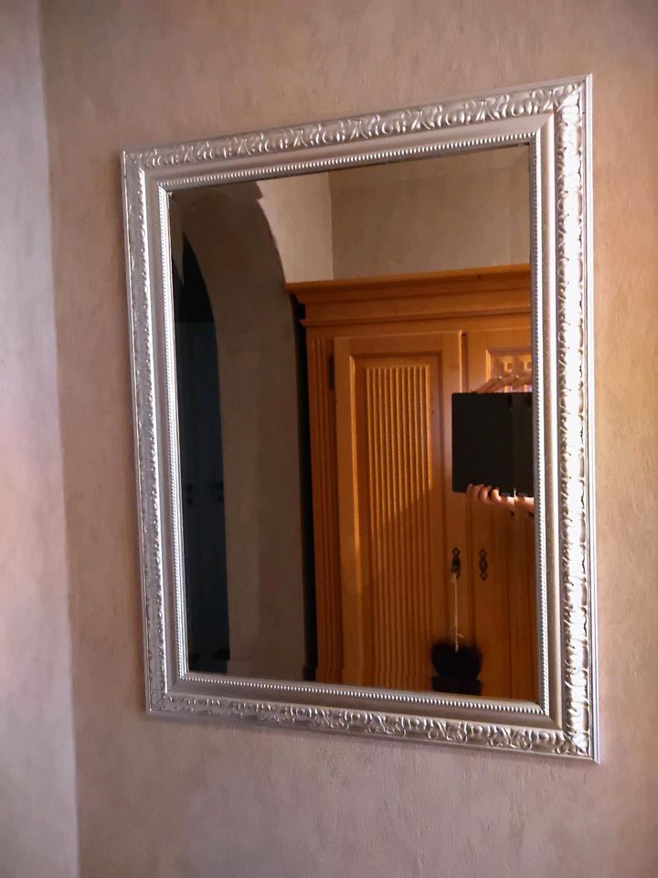 Wandspiegel Antik Spiegel groß 83 x 63 cm silber in Recklinghausen