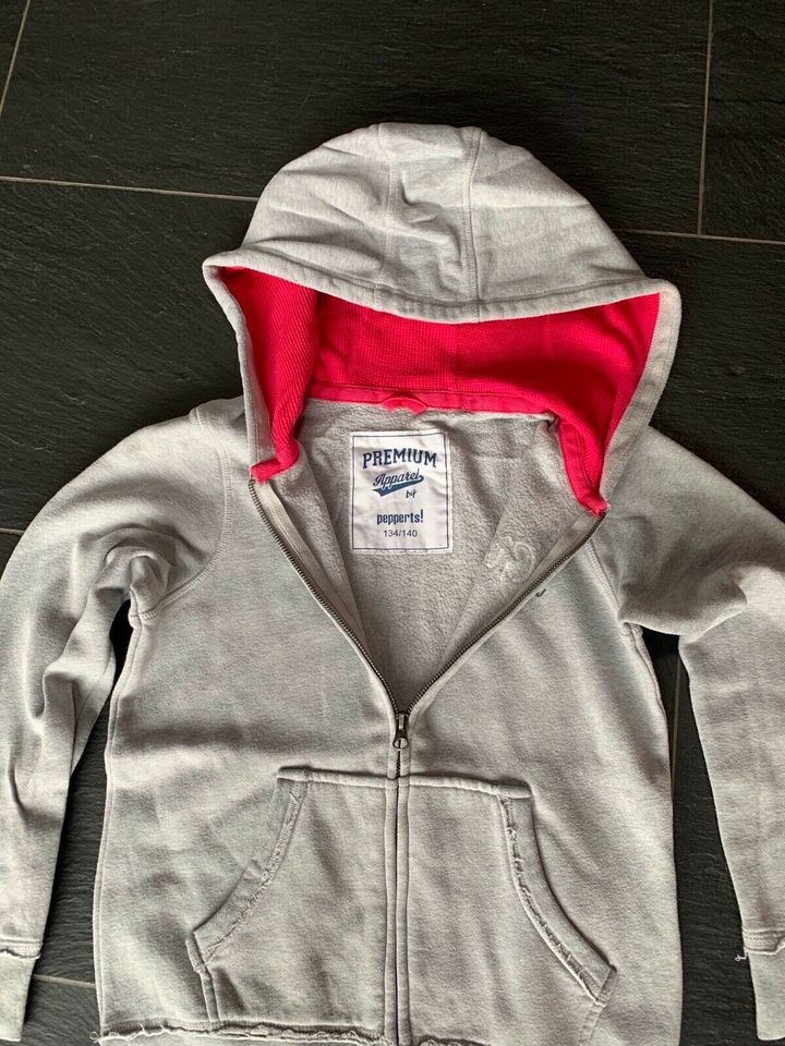 Sweat-Jacke/ZIP-Hoodie für Mädels, Gr. 134/140, NEUWERTIG ‼️ in Schwetzingen