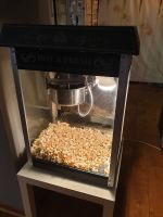 Popcornmaschine, Zuckerwattemaschine, Stehtische zu vermieten Berlin - Tempelhof Vorschau