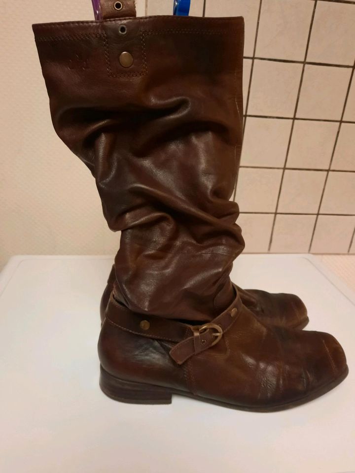 LEDER  STIEFEL     CAPRICE    GR.39 in Püttlingen