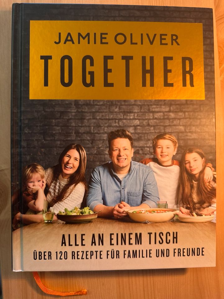 Kochbuch Jamie Oliver in Germering