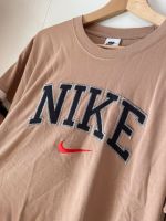 Nike Vintage T-Shirt Y2K Tee Beige Red Swoosh Gestickt Gr. S Baden-Württemberg - Gengenbach Vorschau