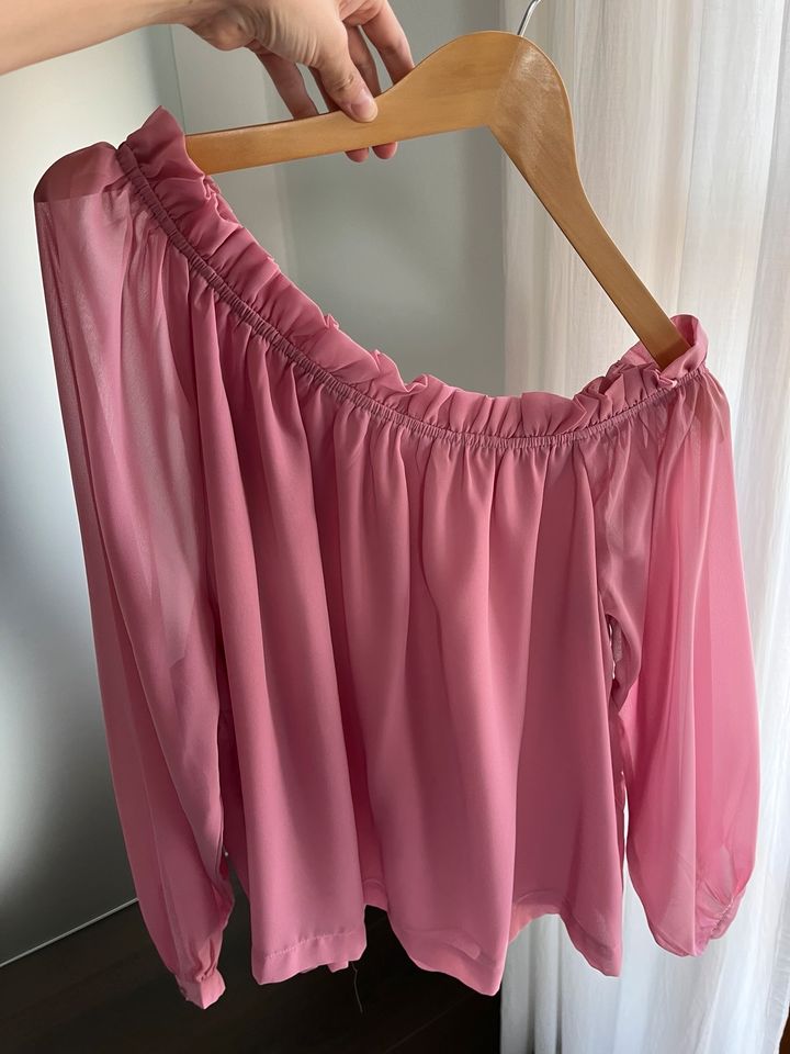 Offshoulder Bluse rosa pink Luftige Bluse schulterfrei Gr. S Nakd in Waldmünchen