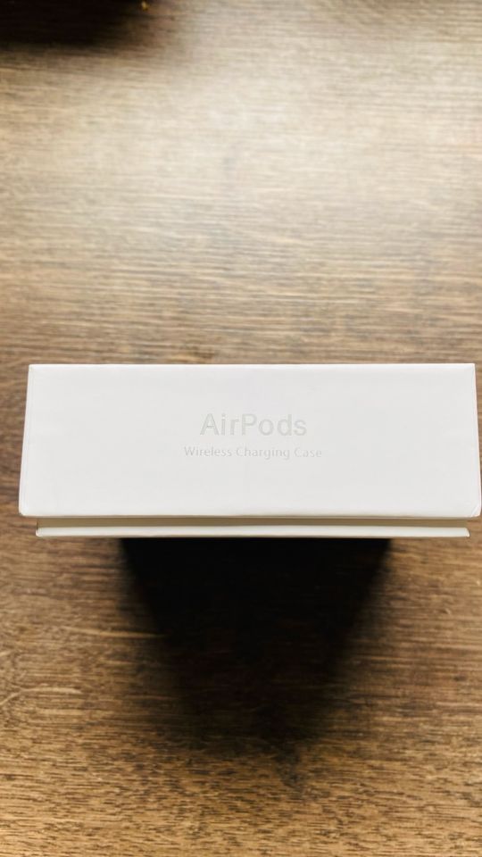 Apple AirPods 2. Generation in Köln