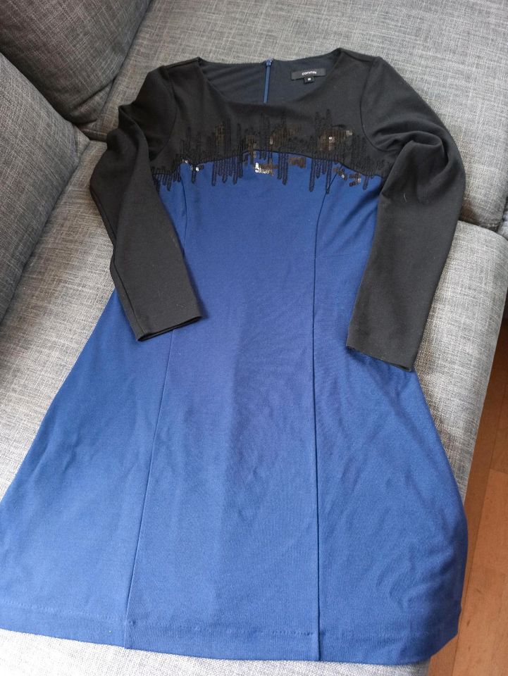 Wunderschönes Kleid der Marke comma in Melsbach