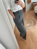 Neu uniqlo Business Hose grau buntfaltenhose s 36 Frankfurt am Main - Nordend Vorschau