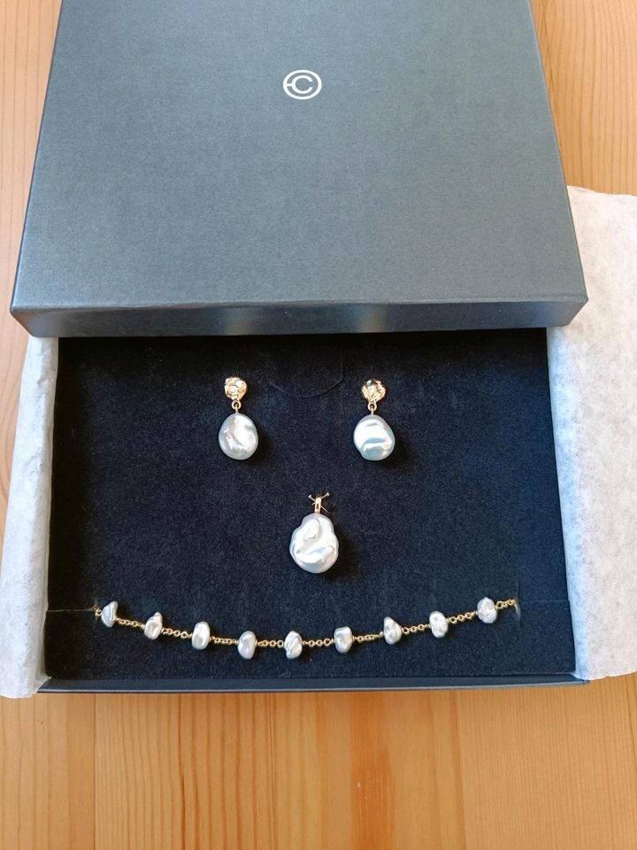 Gelbgold 585 Schmuck Set Keshi-Perlen Ohrringe Armband Anhänger in Aalen