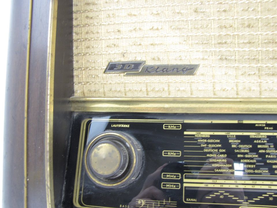 Grundig Type 3045 W 3D Röhrenradio Radio in Hockenheim