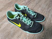 Nike Fitsole 37,5 schwarz/blau/grün Niedersachsen - Himmelpforten Vorschau