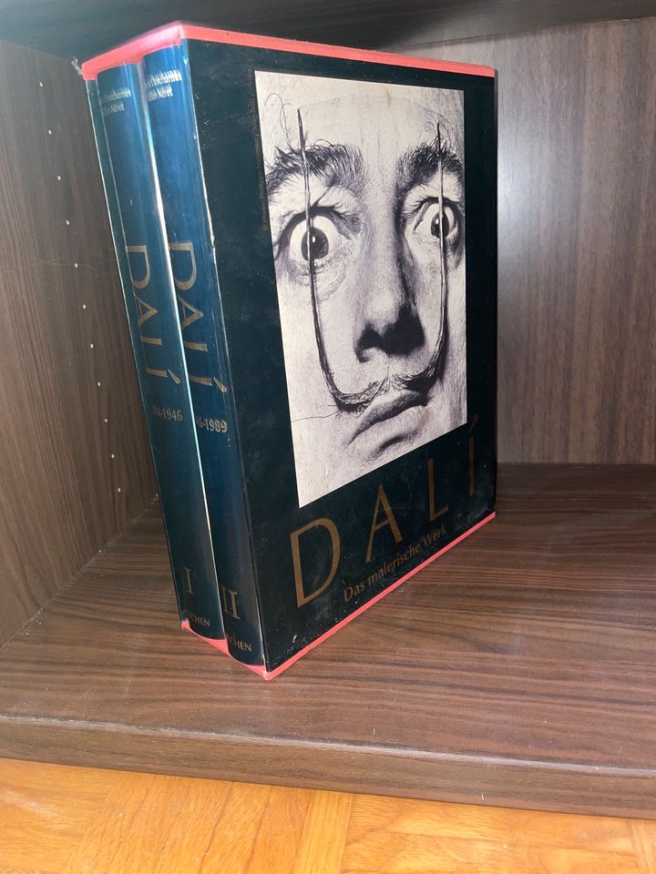 Salvador Dalí - zwei Bildbände im Pappschuber in Landshut