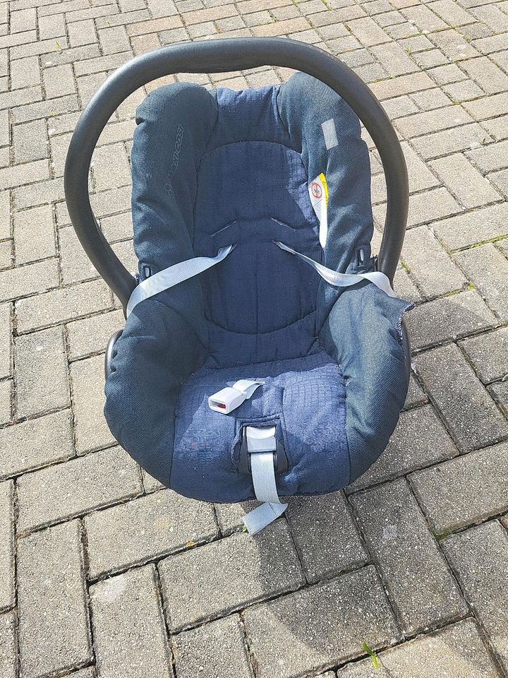 Maxi Cosy Babyschale in Eisleben