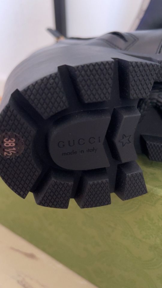 Gucci Boots Gr.38,5 Neu in Wuppertal