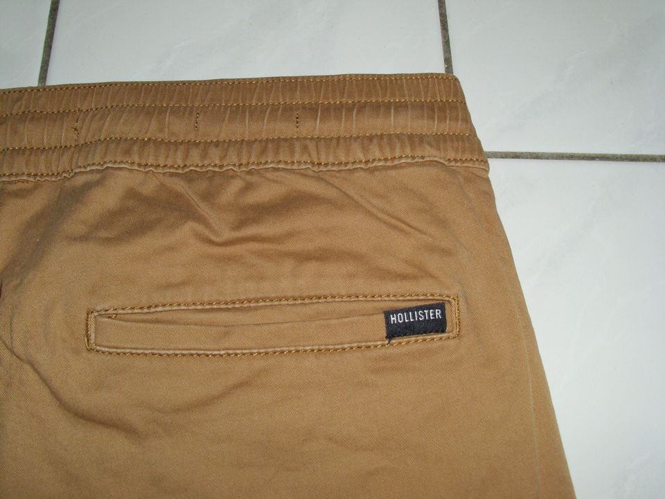 NEUw. Chino Hose (HOLLISTER), karamell, Bündchen, Gr. M – 48/50 in Wermsdorf