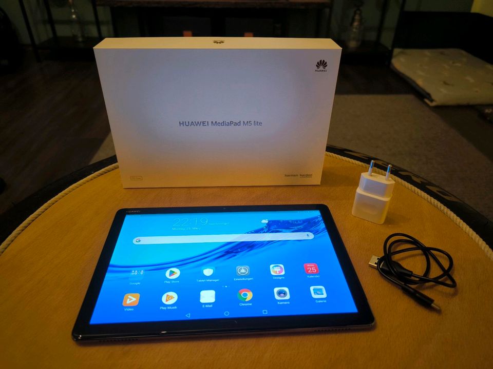 Huawei MediaPad M5 lite 32GB in Erdeborn