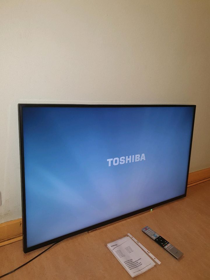 Smart UHD 4k TV Toshiba 50 Zoll (128 CM) in Berlin