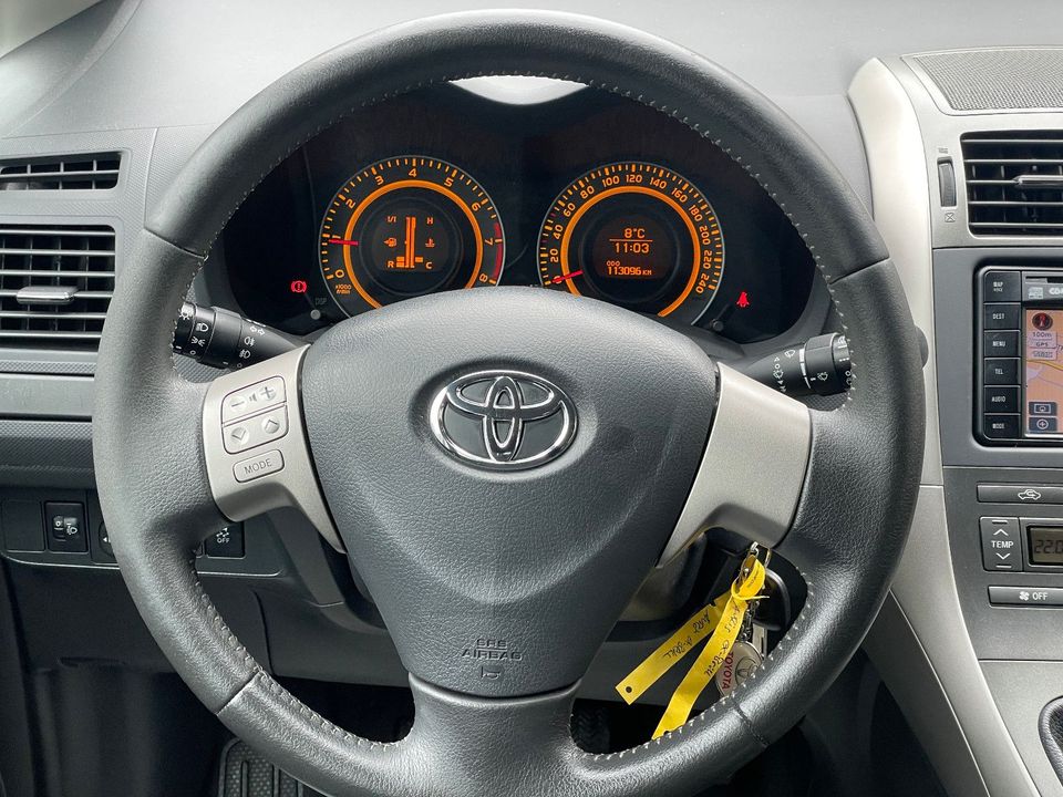 Toyota Auris 1.6 Life*Navi/Klimaautomatik/USB/Gepflegt* in Saarbrücken