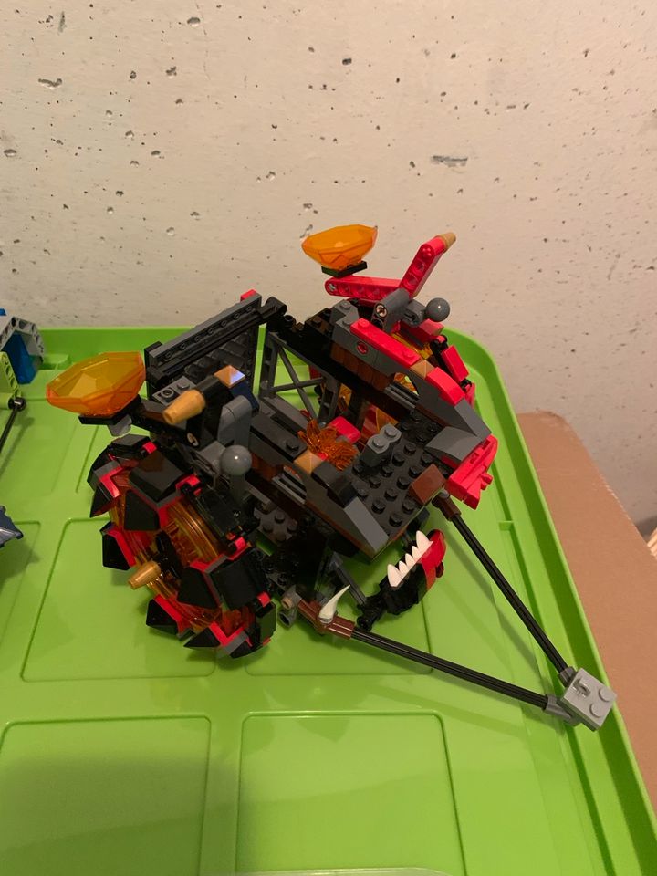 Große Lego Sammlung/ Kiste Ninjago uvm in Bruchköbel