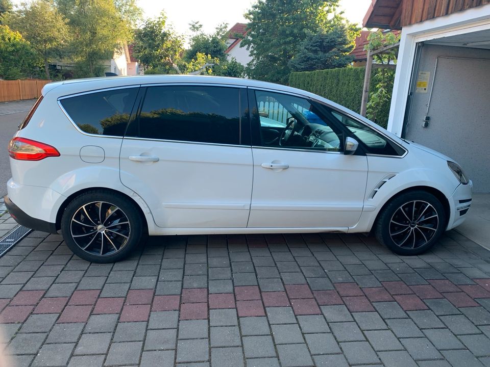 Ford S max in Asbach-Bäumenheim