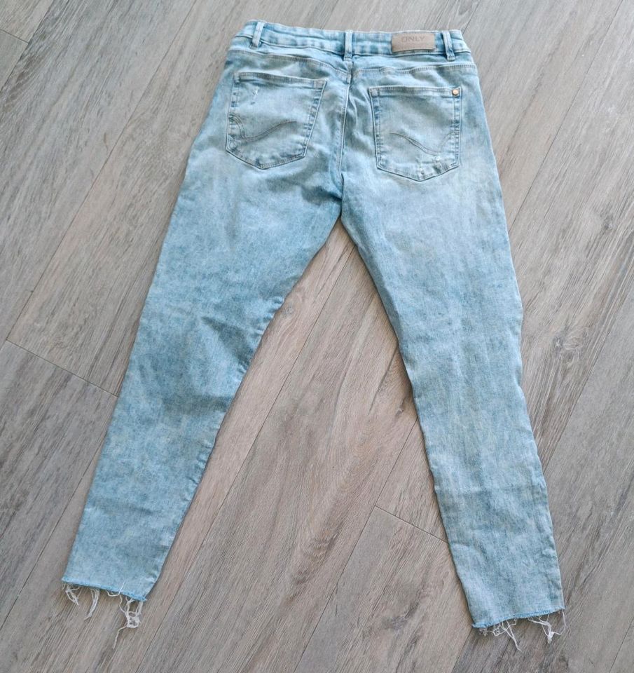 ONLY ❤️ JEANS 30/30 DAMEN used Denim Hose washed hellblau in Erfurt