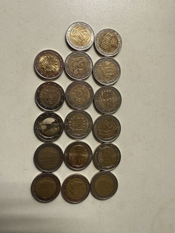 2 Euro Münzen Münze in Bad Oldesloe