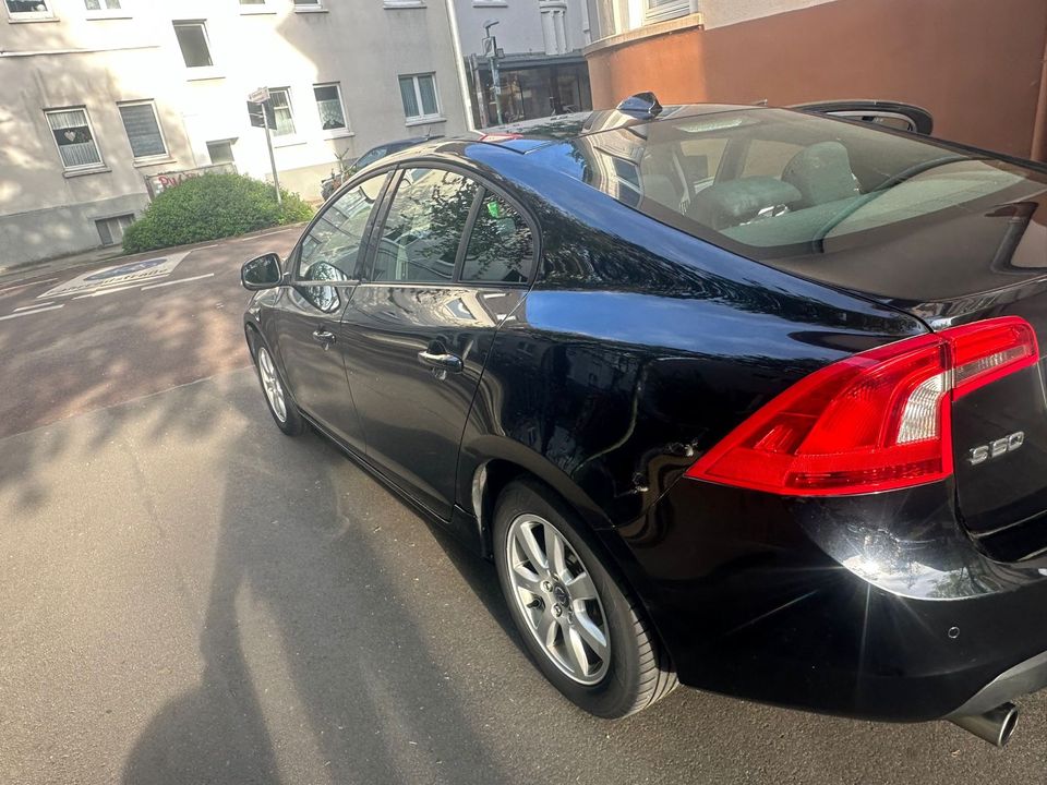 Volvo S60 T4 1,6 Liter Benziner Automatik in Dortmund