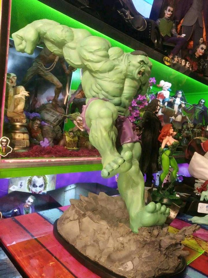 Hulk Marvel Sideshow Comiquette / Premium Format Statue 1/4 in Saarlouis