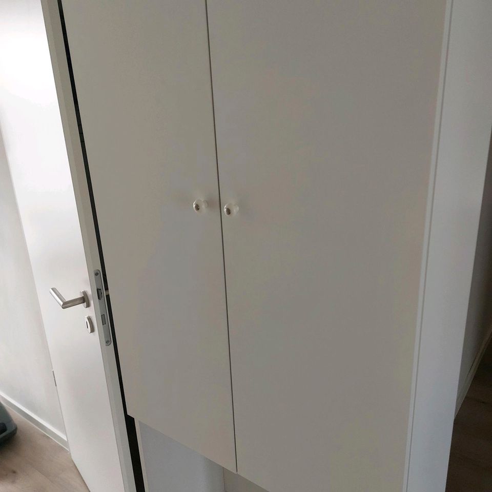 Ikea Badezimmerschrank für Washhmaschine oder Trockner in Warendorf