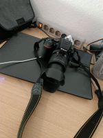 Nikon D5600 mit Tasche und 3 Akkus Niedersachsen - Emden Vorschau