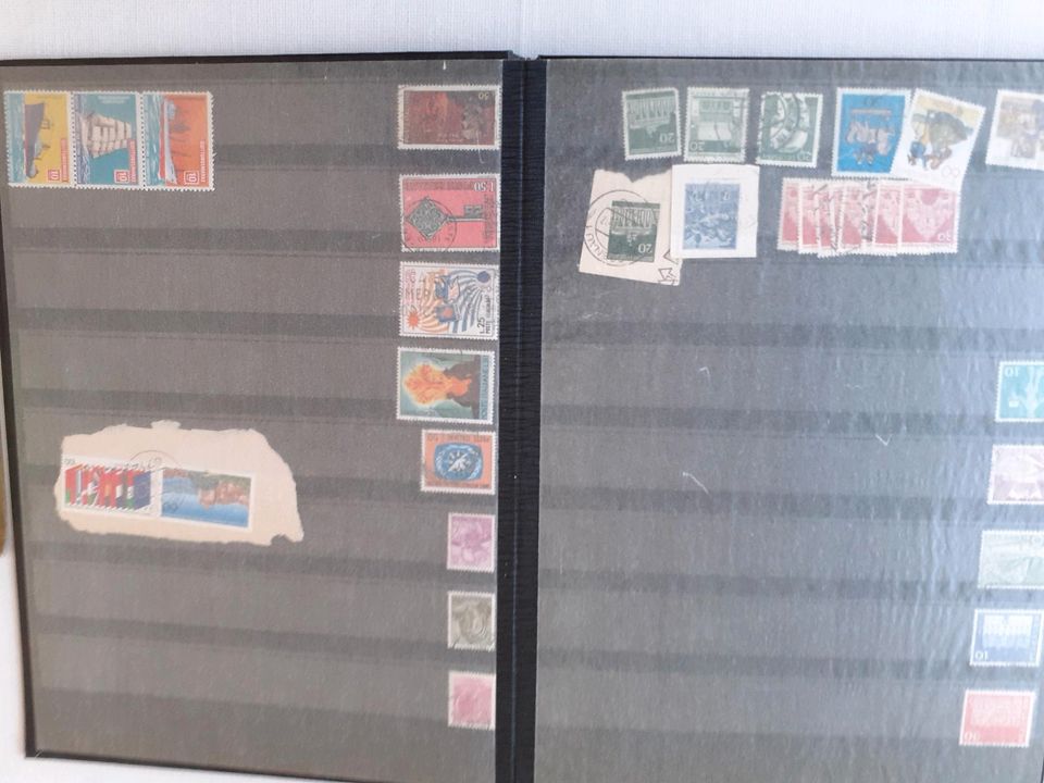 Briefmarkensammlung - 60-70-iger Jahre bunt gemischt in Billigheim-Ingenheim