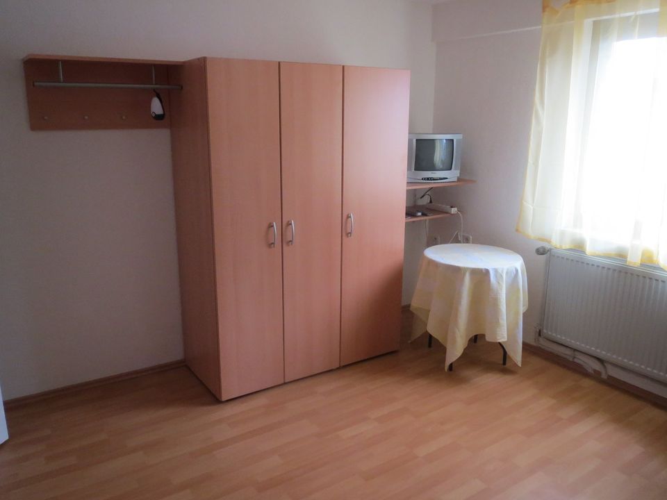 Möblierte 1 Zimmer-Wohnung, Internet, TV, Stromkosten inkl., in Rodgau-Dudenhofen in Rodgau