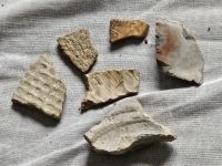 Antike Ton Keramik Scherben Konvolut Bandkeramik 6tlg z.T. bemalt Hessen - Bad Camberg Vorschau