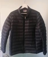 Daunenjacke Tommy Hifiger Größe XL TOP WIE NEU Hessen - Kaufungen Vorschau