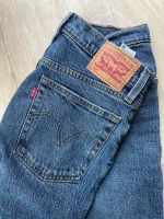 LEVIS 501  blau 27/30 Nordrhein-Westfalen - Hilden Vorschau