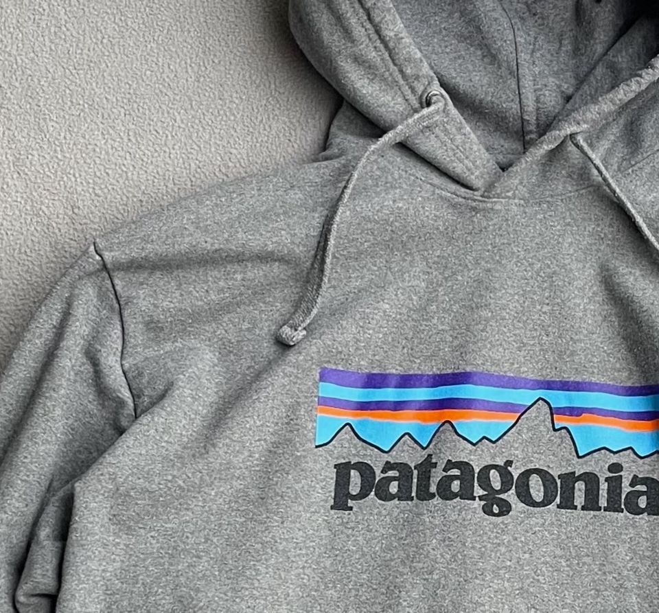 Patagonia Hoodie S und XL Uprisal hoody P-6 Logo  grau in Heidelberg