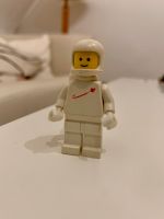 Lego classic vintage space figure Baden-Württemberg - Aalen Vorschau