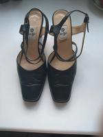 Riemchen Pumps echtes Leder schwarz Gr.39 Bremen - Obervieland Vorschau