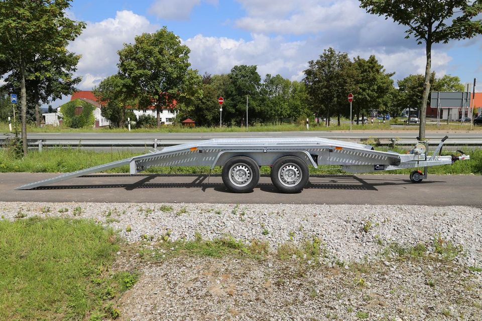 NEU Fahrzeugtransporter Blyss Anhänger 450x200cm 2700kg zGG in Seesen