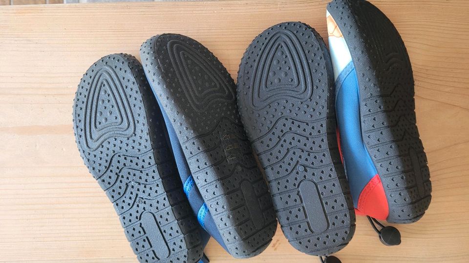 2 Paar Wasserschuhe Gr.30 Junge NEU in Illingen