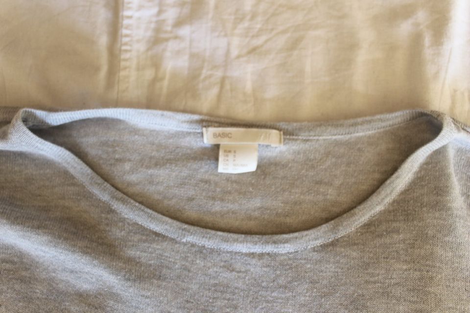 H&M dünner Langarm-Pullover Sweatshirt basic Viskose weit lässig in München