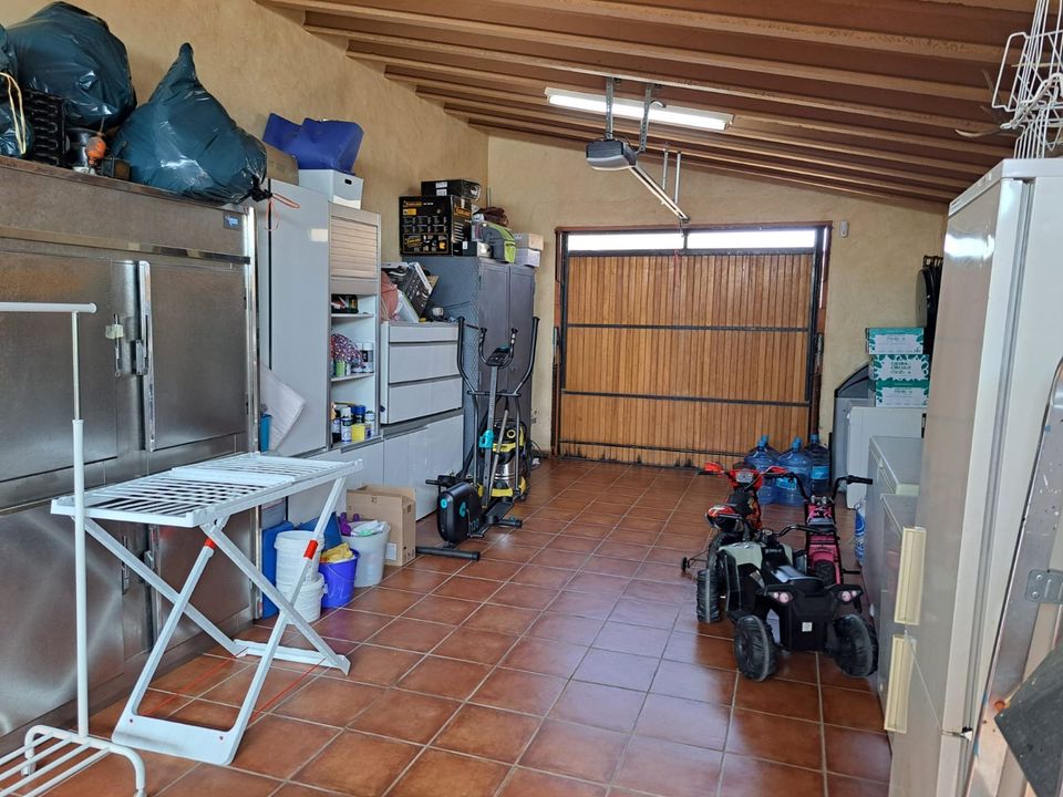 Luxuriöses Landhaus in Salinas (Alicante) mit 3 Wohnzimmern und 6 Schlafzimmern, Pool mit Jacuzzi, Tennisplatz und Garage, nur 40 Minuten vom Strand, Costa Blanca / Spanien in Oyten