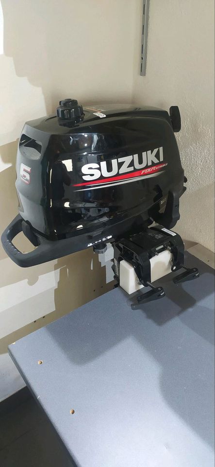 Außenborder Suzuki DF6AS Motor mit Bodenseezulassung in Bergatreute