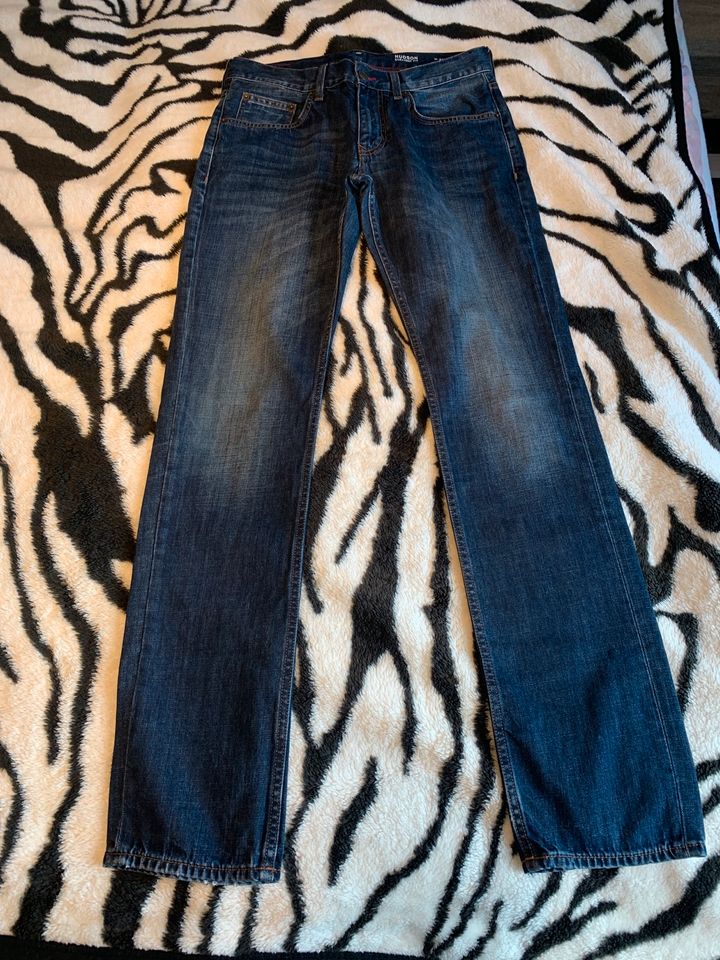 Tommy Hilfiger Hudson Straight Fit Jeans 32/34 in Niedersachsen - Apen |  eBay Kleinanzeigen ist jetzt Kleinanzeigen